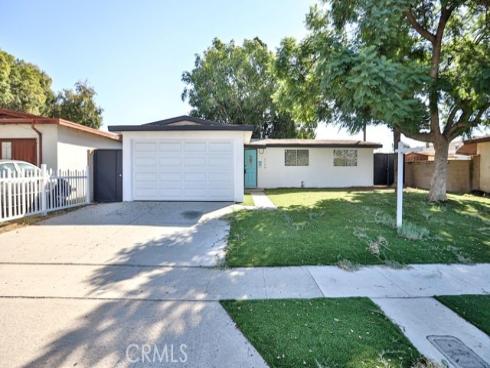 2540 W Picadilly  , Anaheim, CA
