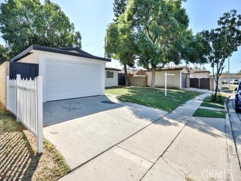 2540 W Picadilly  , Anaheim, CA