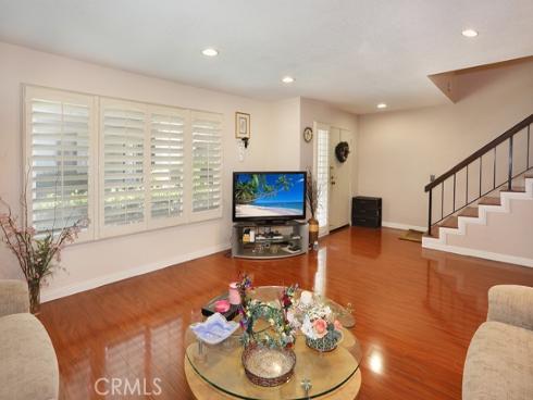 1201 W Cerritos  68  Avenue, Anaheim, CA