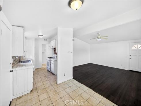 1813 W Westmont   Drive, Anaheim, CA