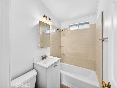 1813 W Westmont   Drive, Anaheim, CA