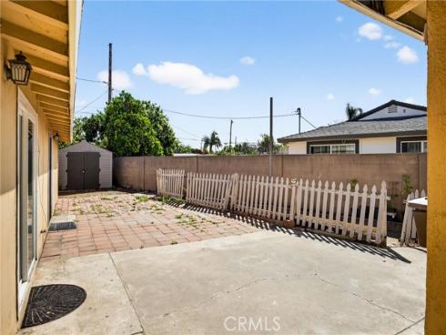 1813 W Westmont   Drive, Anaheim, CA