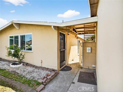 1813 W Westmont   Drive, Anaheim, CA