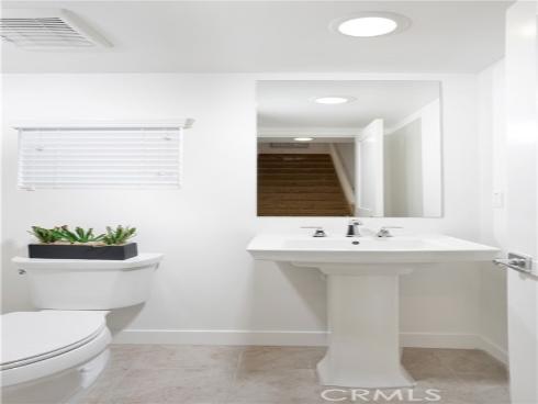 2211 W Orange  21 , Anaheim, CA