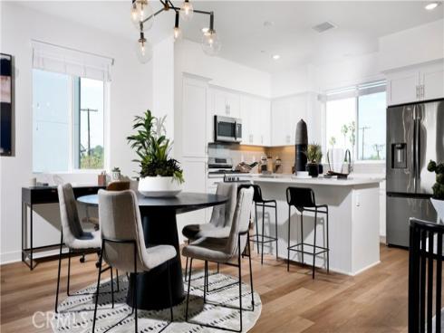 2211 W Orange  21 , Anaheim, CA