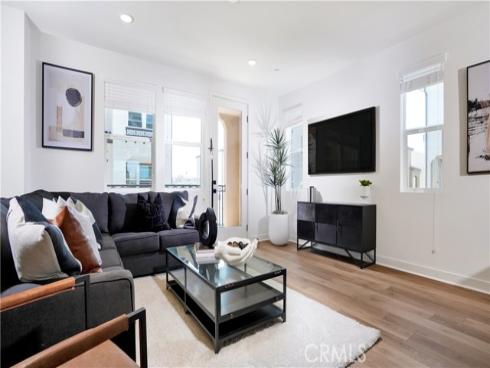 2211 W Orange  21 , Anaheim, CA