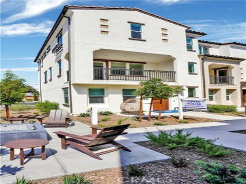 2217 W Orange  17 , Anaheim, CA