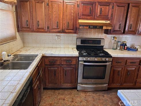 2171 S Spinnaker   Street, Anaheim, CA