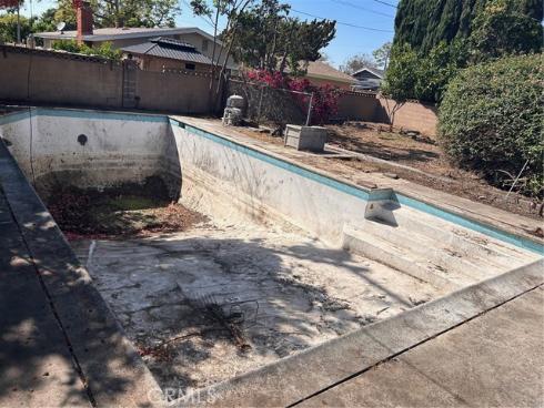 2171 S Spinnaker   Street, Anaheim, CA