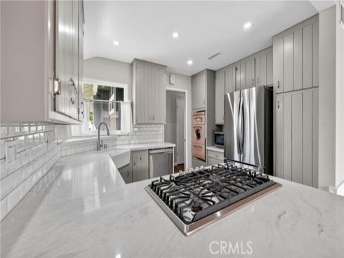 1575 W Edithia  , Anaheim, CA