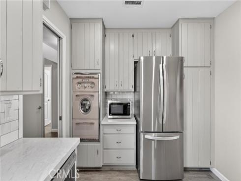 1575 W Edithia  , Anaheim, CA