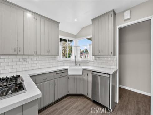 1575 W Edithia  , Anaheim, CA