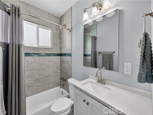 1575 W Edithia  , Anaheim, CA