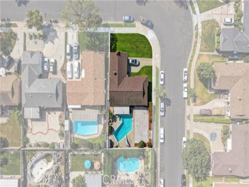 1575 W Edithia  , Anaheim, CA