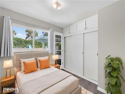 1575 W Edithia  , Anaheim, CA