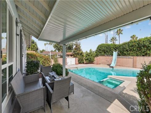 1575 W Edithia  , Anaheim, CA