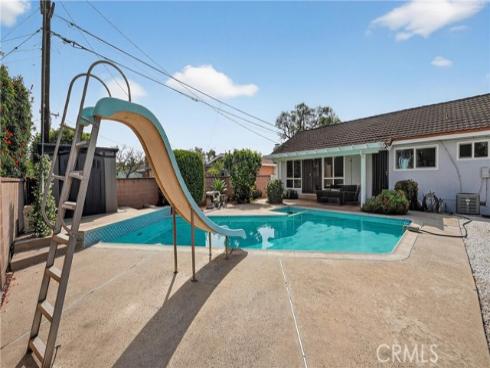 1575 W Edithia  , Anaheim, CA