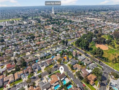 1575 W Edithia  , Anaheim, CA