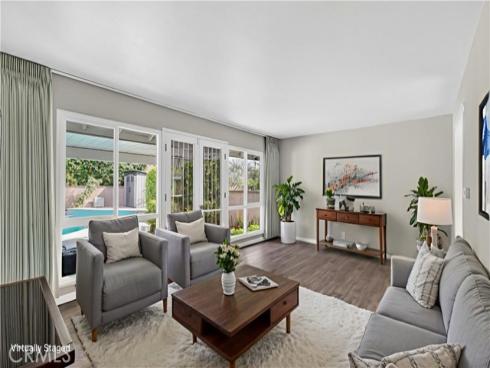 1575 W Edithia  , Anaheim, CA