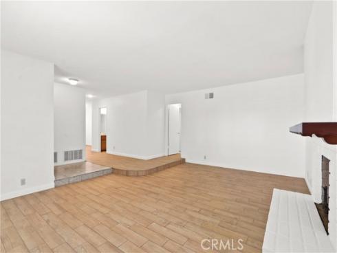 121 S Connie   Circle, Anaheim, CA