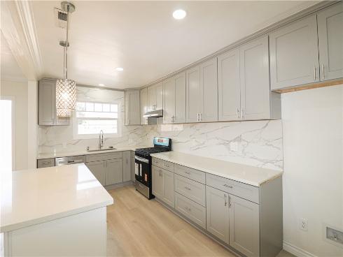 2432 W Rainbow   Avenue, Anaheim, CA