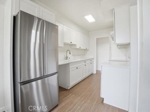 2011 W Katella  , Anaheim, CA