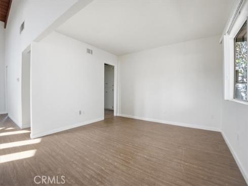 2011 W Katella  , Anaheim, CA