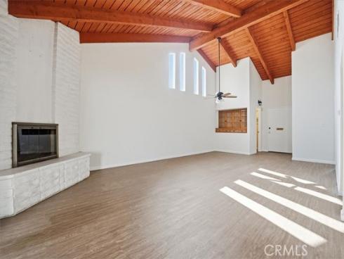 2011 W Katella  , Anaheim, CA