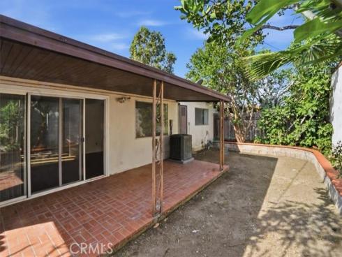 2011 W Katella  , Anaheim, CA