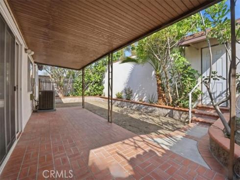 2011 W Katella  , Anaheim, CA