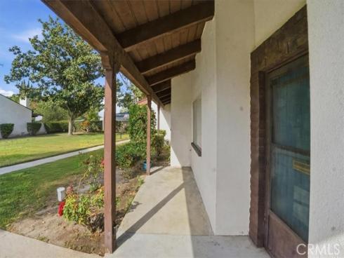 2011 W Katella  , Anaheim, CA