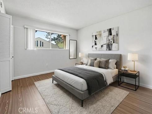 2011 W Katella  , Anaheim, CA