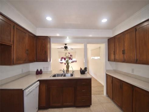 2038 W Victoria  , Anaheim, CA