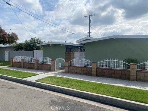 2030 W Dogwood  , Anaheim, CA