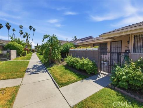 10767  Magnolia  101 , Anaheim, CA