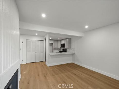 1381  S. Walnut St  2505 , Anaheim, CA