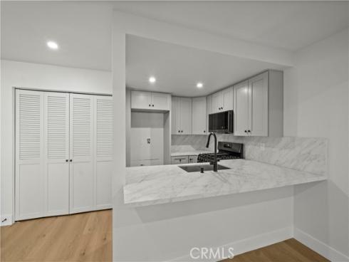 1381  S. Walnut St  2505 , Anaheim, CA