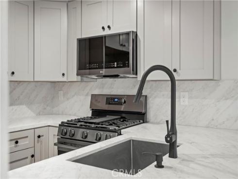 1381  S. Walnut St  2505 , Anaheim, CA