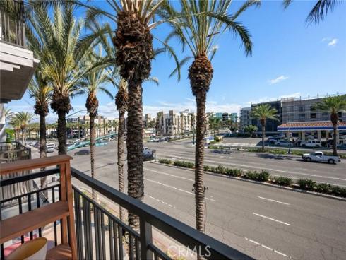 1801 E Katella  , Anaheim, CA