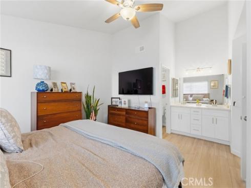 701 S Hayward  18 , Anaheim, CA