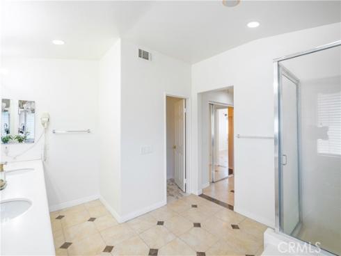 612 S Halliday St  , Anaheim, CA