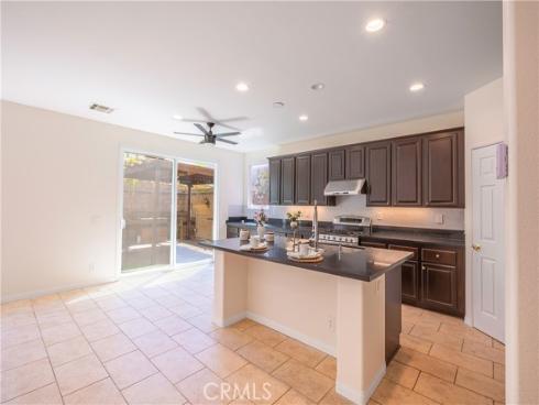 612 S Halliday St  , Anaheim, CA