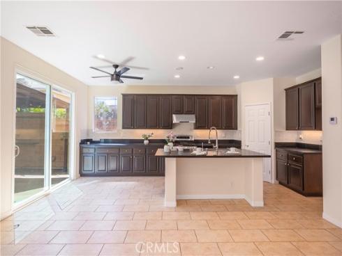 612 S Halliday St  , Anaheim, CA