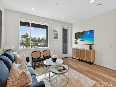 1097  N Harbor Blvd  , Anaheim, CA