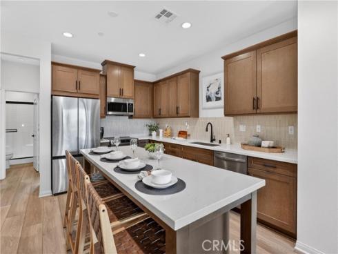 1097  N Harbor Blvd  , Anaheim, CA