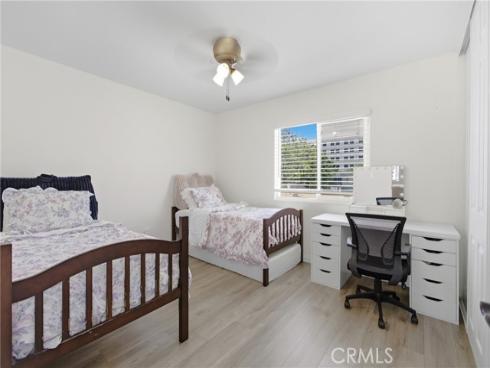 1124 S Clifpark  C37P , Anaheim, CA