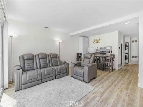 1124 S Clifpark  C37P , Anaheim, CA