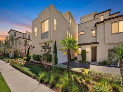 586 S Motif   Street, Anaheim, CA