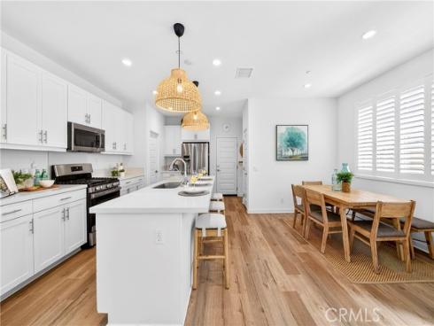 586 S Motif   Street, Anaheim, CA