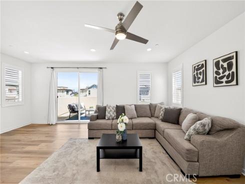 586 S Motif   Street, Anaheim, CA